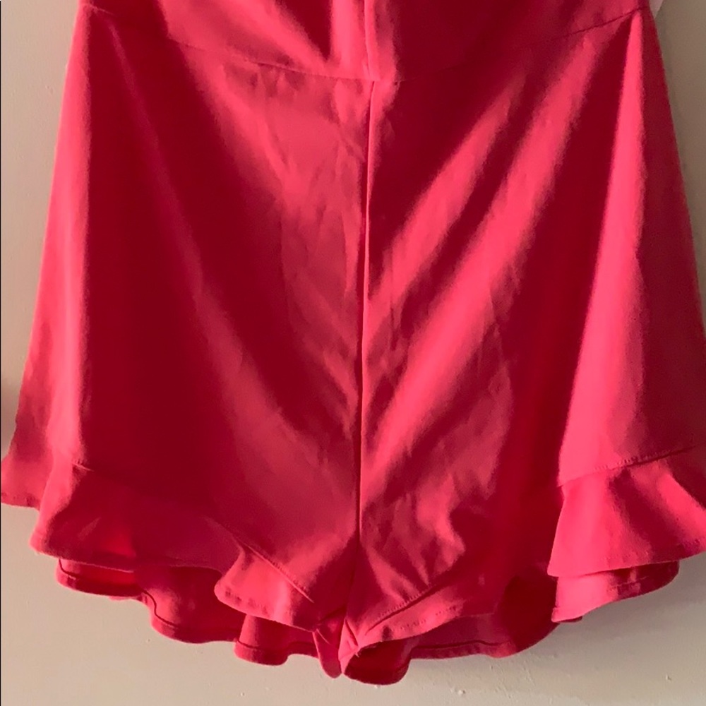 🌼SELING IN BUNDLE ONLY🌼Leith Pink Halter Romper Shorts - Picture 5 of 7